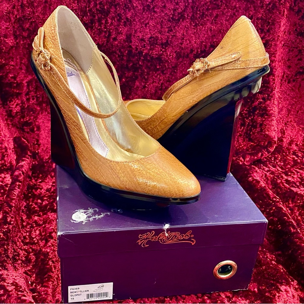 Hale Bob MONTPELLIER Gold/Black Platform Wedge Heels. Gently used condition.